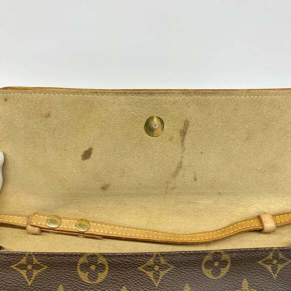LOUIS VUITTON Brown Monogram Pochette Shoulder Bag